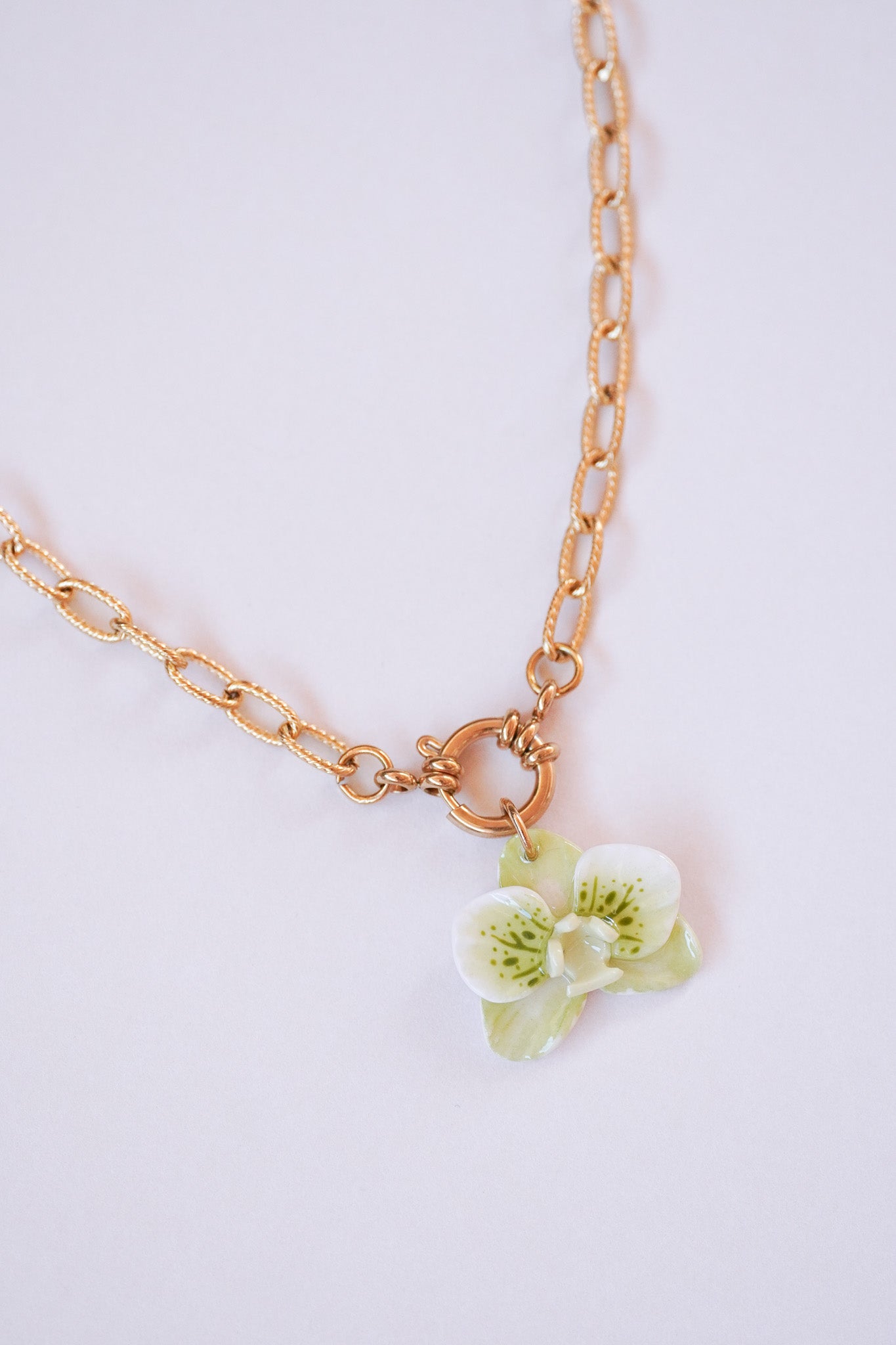 Collier orchidée Eucalyptus