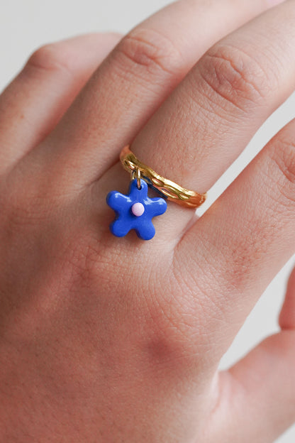 Bague breloque flower bleue