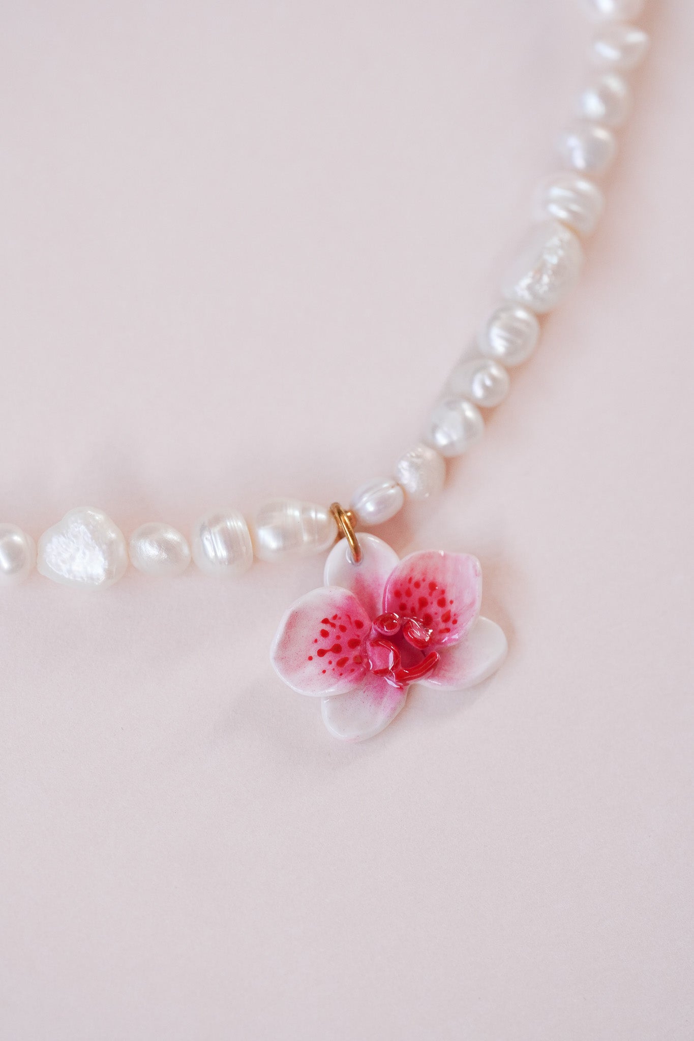 Collier orchidée Litchi