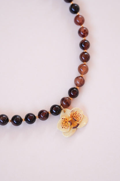 Collier orchidée Noisette
