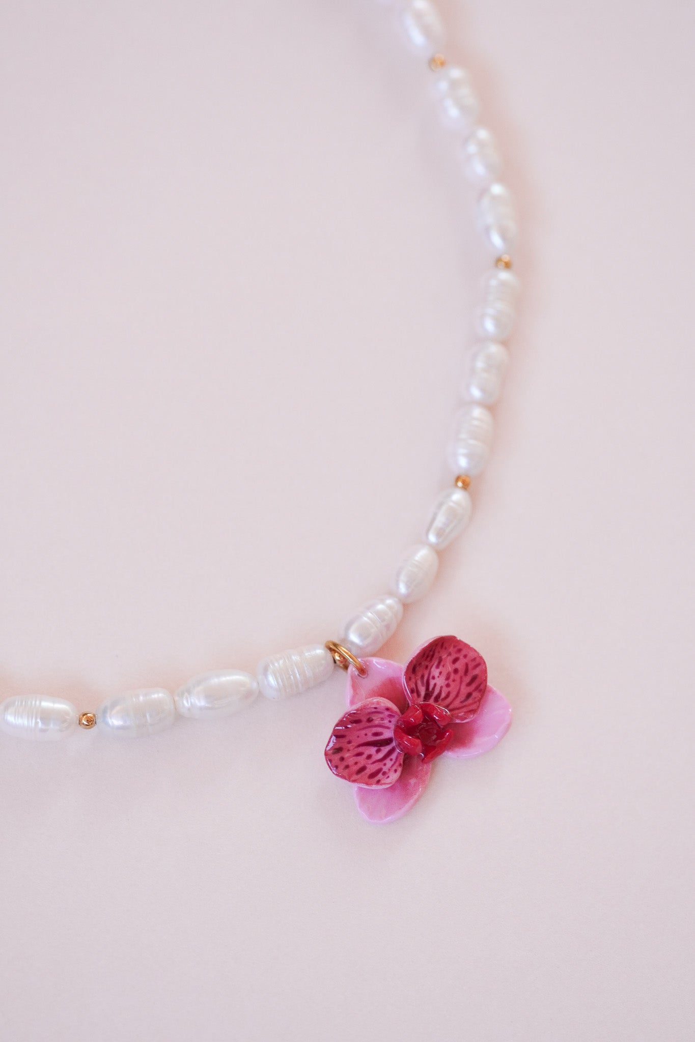 Collier orchidée Lotus