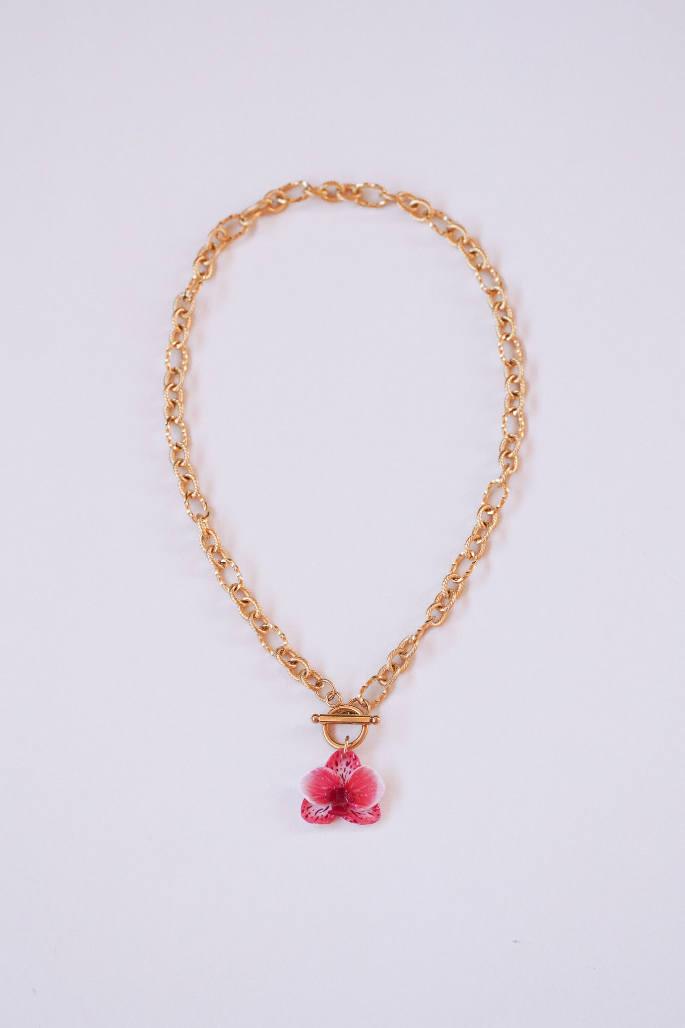 Collier orchidée Grenadine