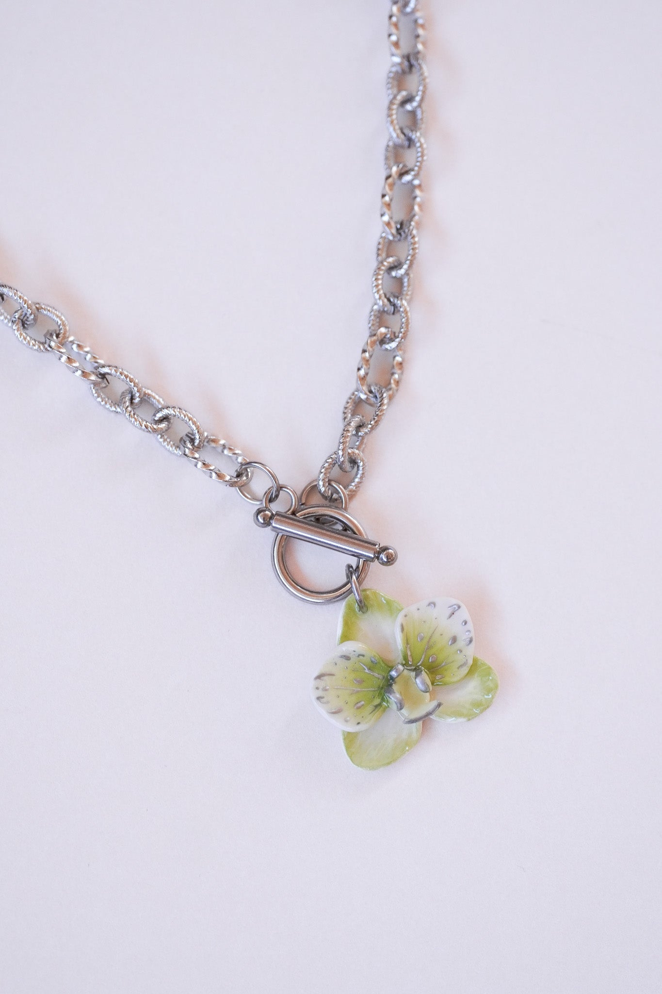 Collier orchidée Cristal