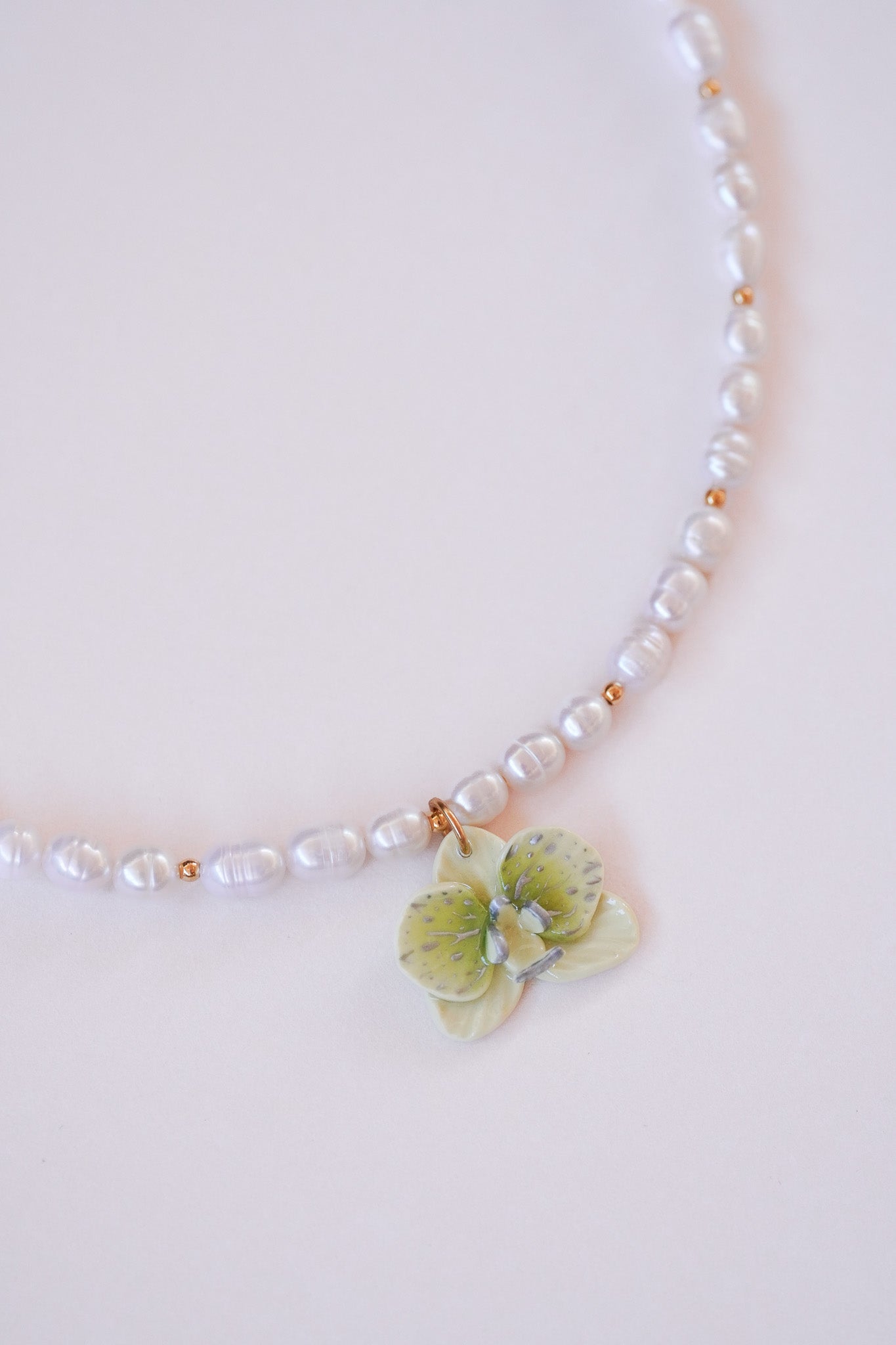 Collier orchidée Menthe
