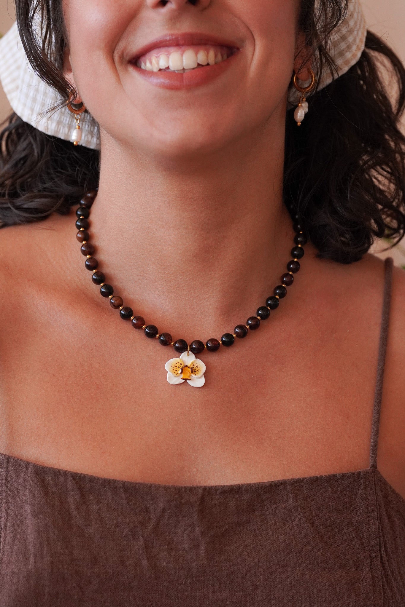 Collier orchidée Miel