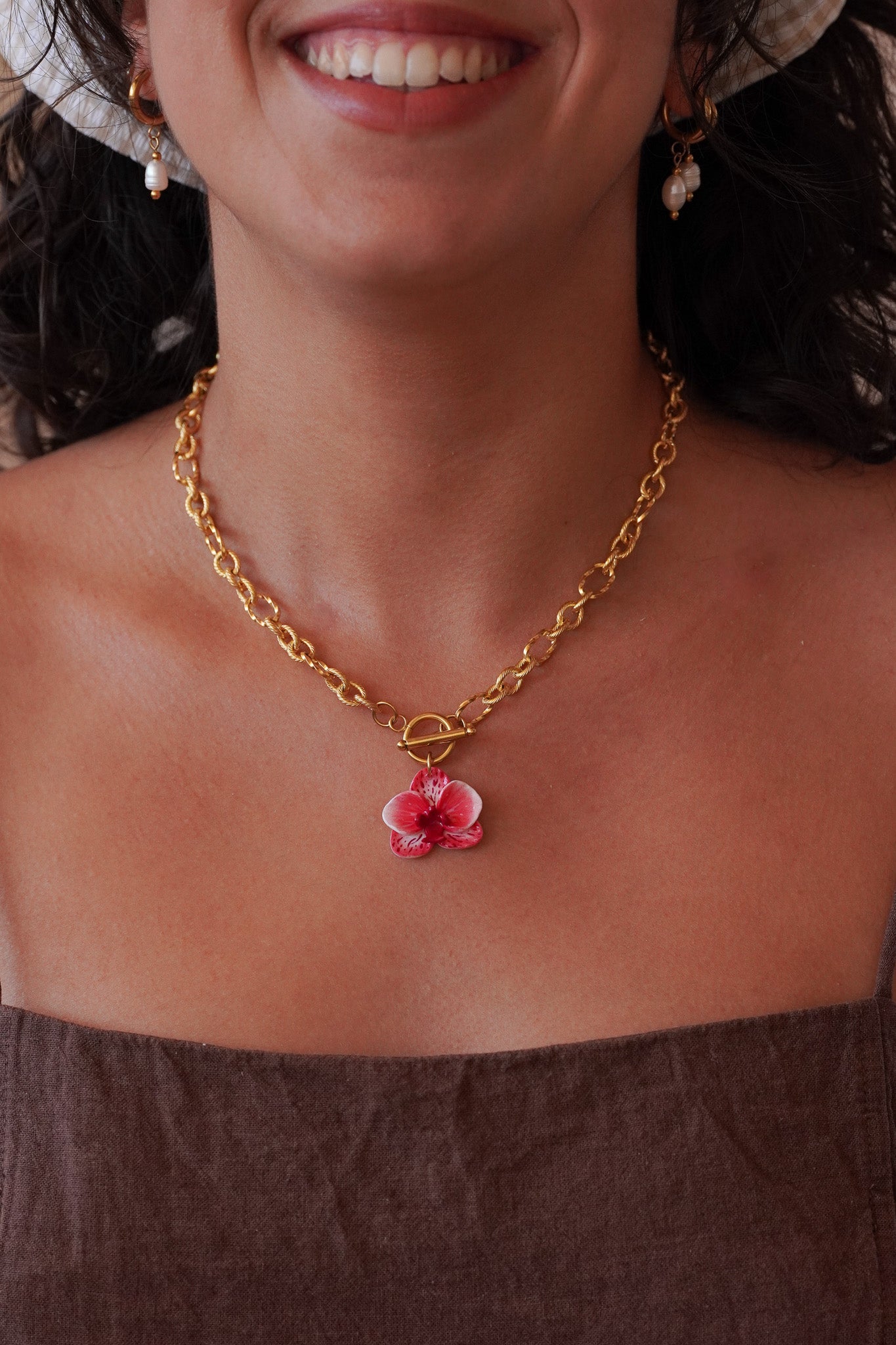 Collier orchidée Grenadine