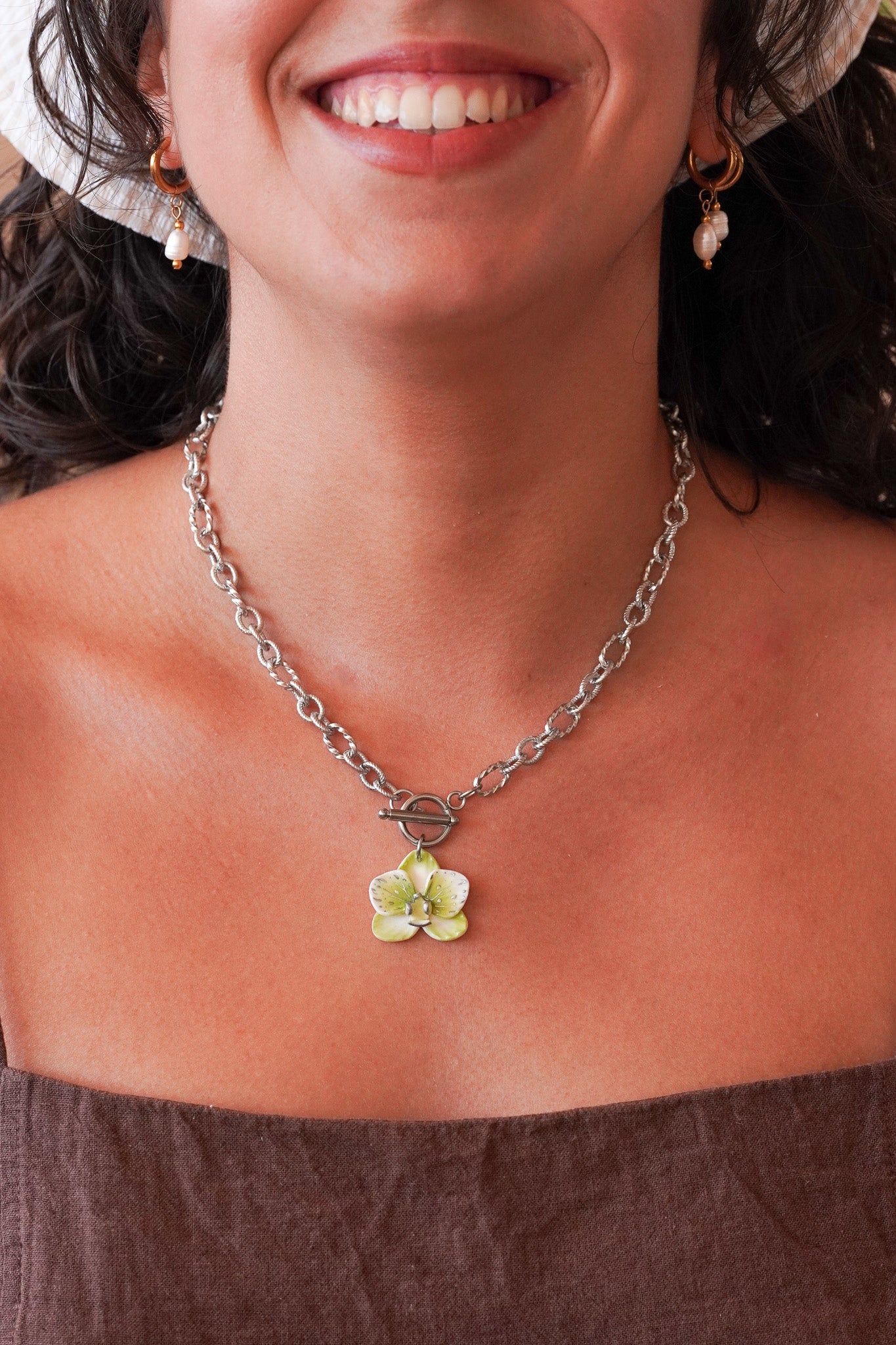 Collier orchidée Cristal