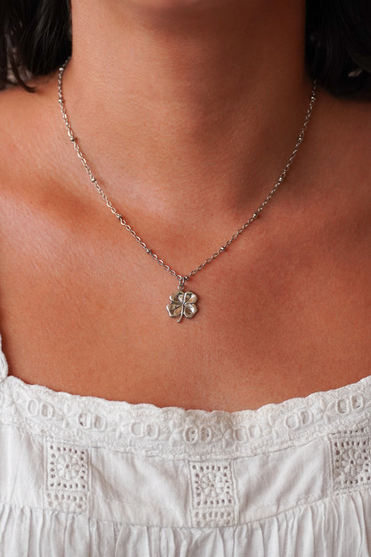 Collier trèfle à 4 feuilles