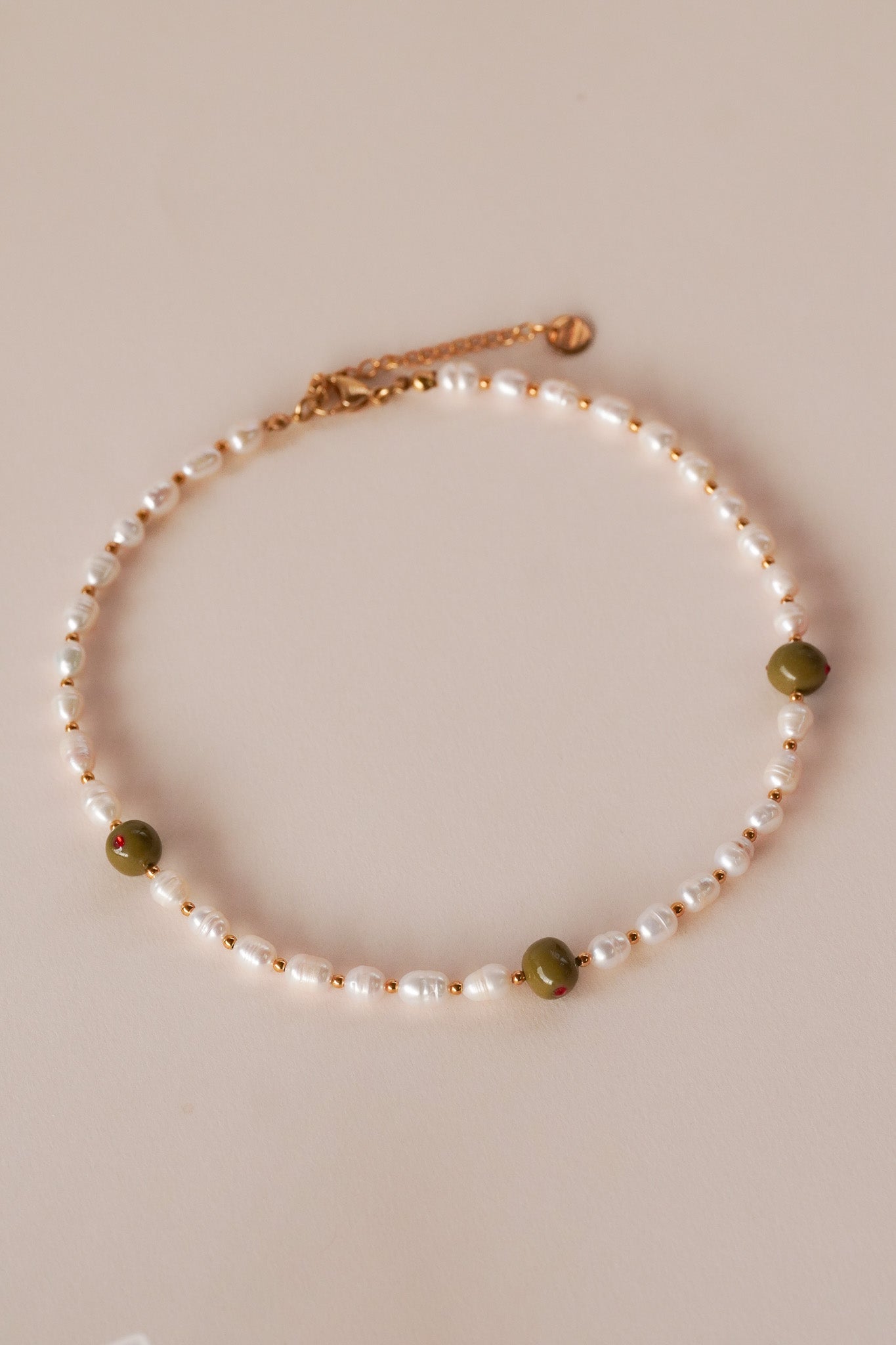 Collier perles d'eau douce olive