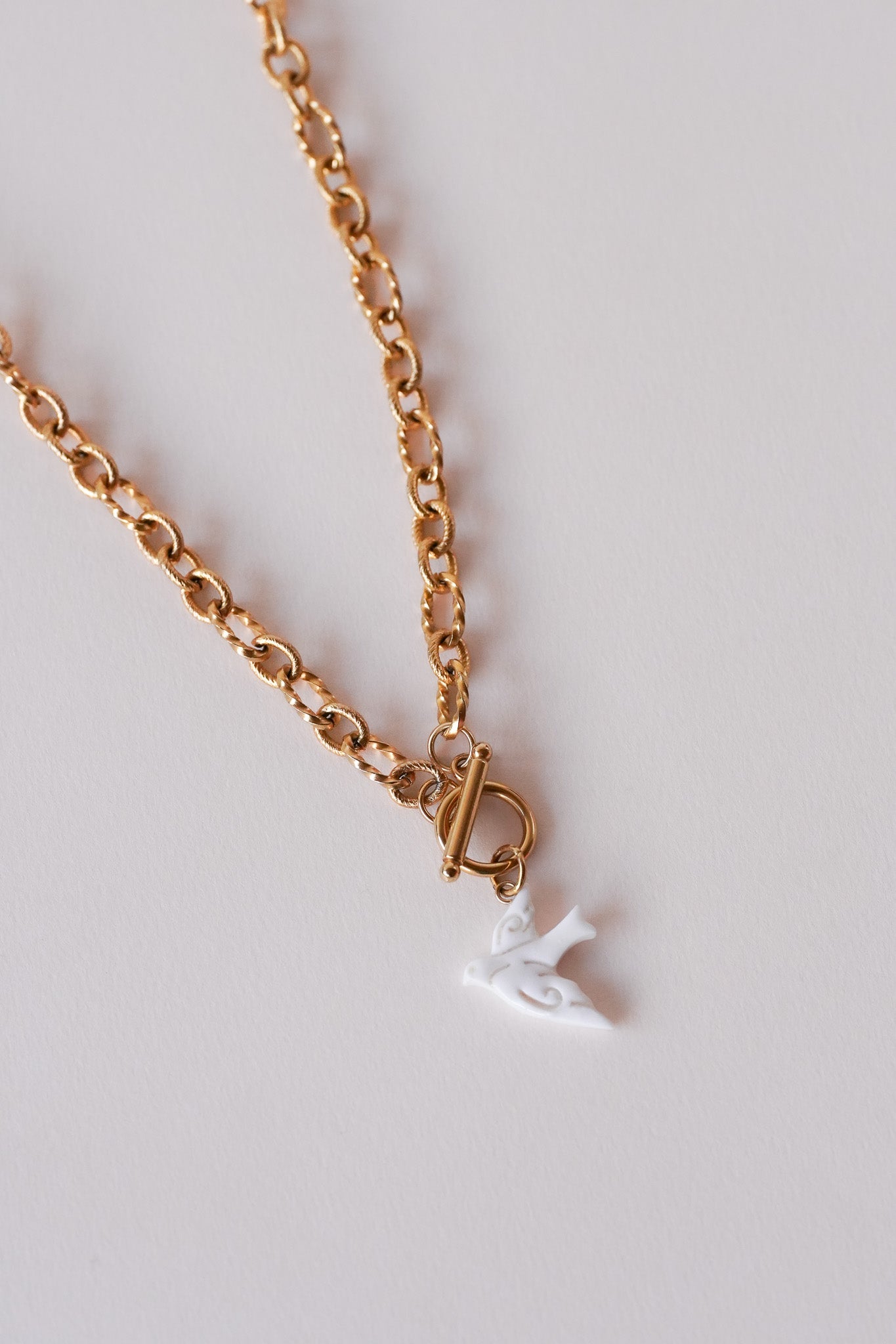 Collier blanche colombe