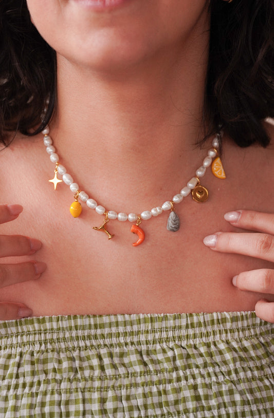 Collier perles d'eau douce - charms personnalisables