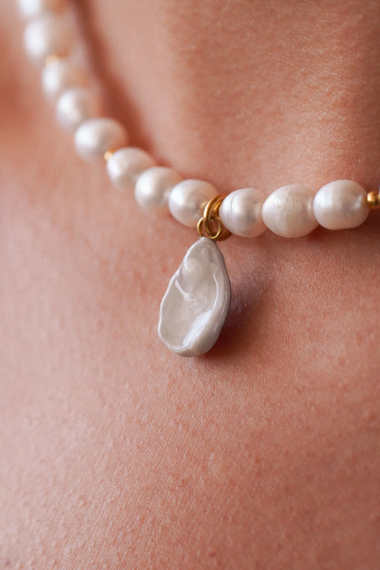 Collier perles d'eau oyster