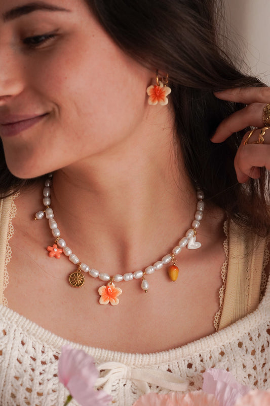 Collier perles d'eau douce - charms personnalisables