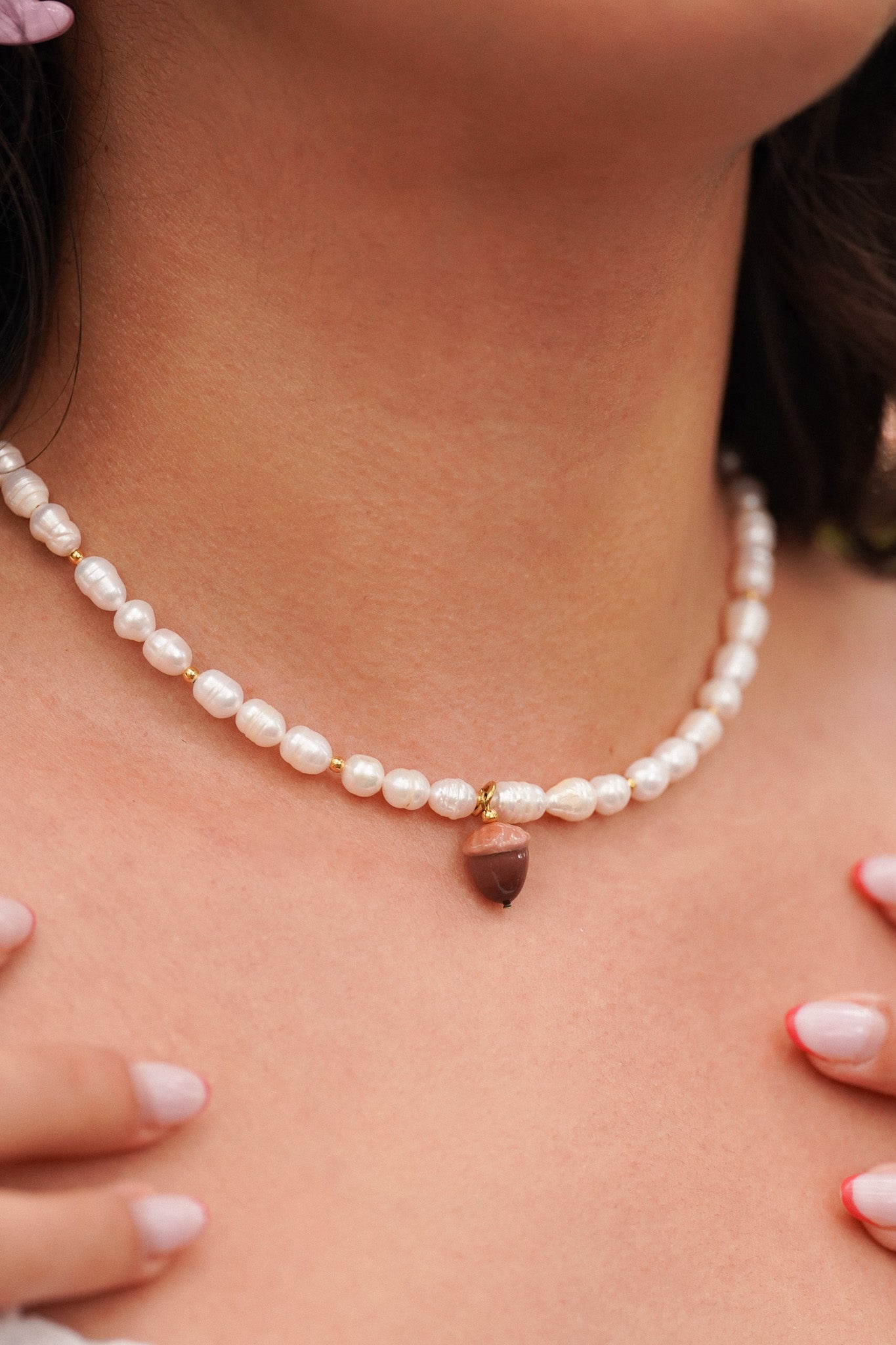 Collier perles d'eau douce - charms personnalisables