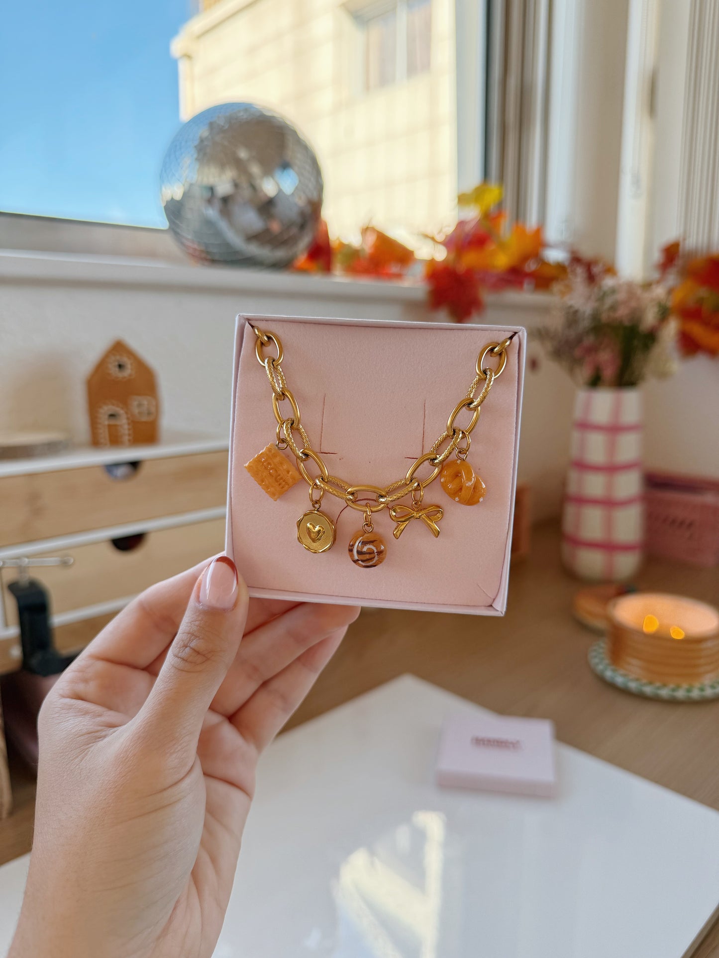 Collier doré Elisabeth  - charms personnalisables