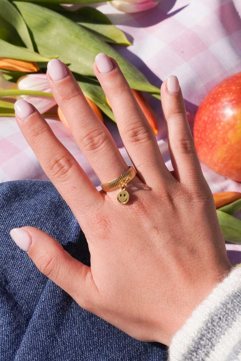Bague à Breloque Alexandra doré - charm personnalisable - Handly atelier