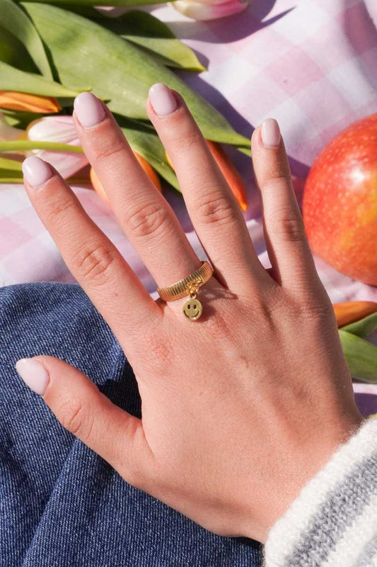 Bague à Breloque Alexandra doré - charm personnalisable - Handly atelier