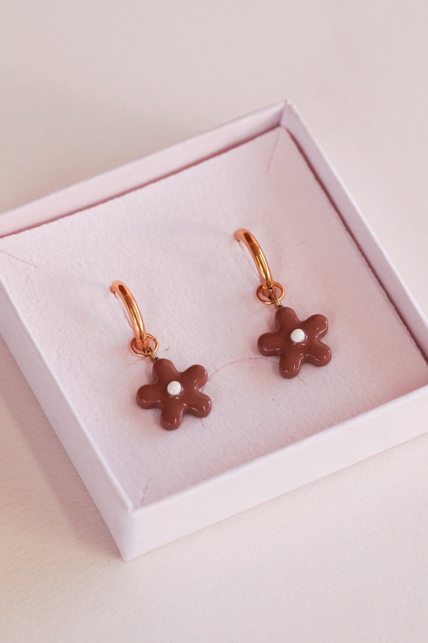 Boucles d'oreilles mini fleurs - charms personnalisables - Handly atelier