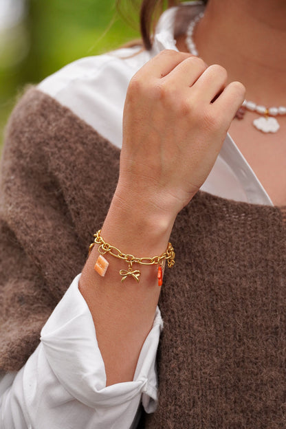 Bracelet doré Orthense - charms personnalisables - Handly atelier