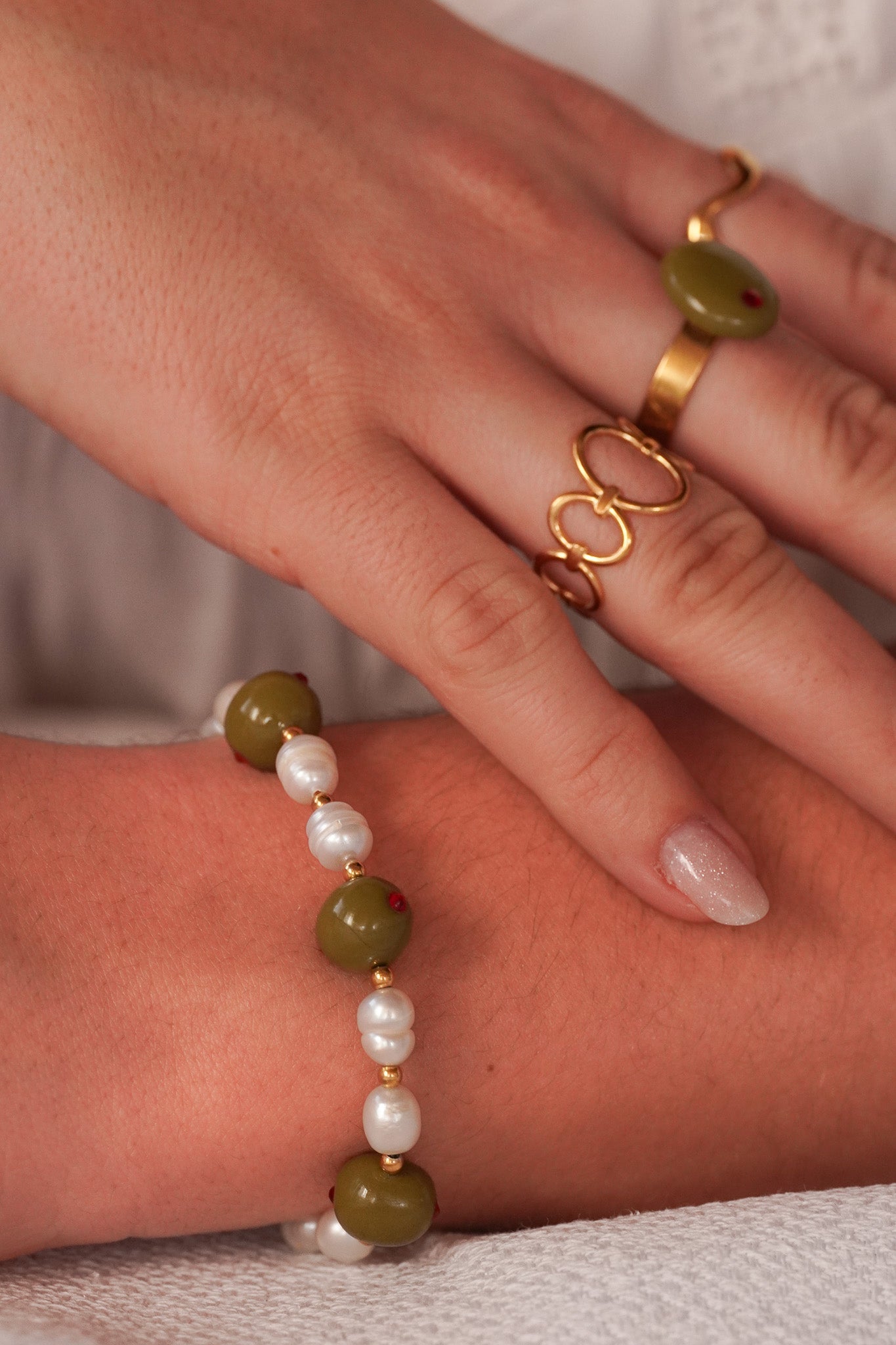 Bracelet perles d'eau douce Olive - Handly atelier