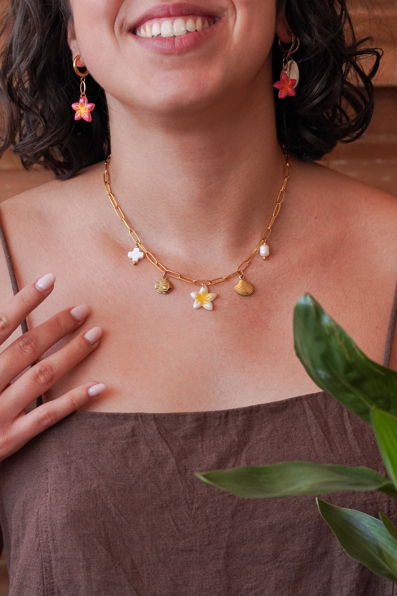 Collier Isis doré - charms personnalisables - Handly atelier