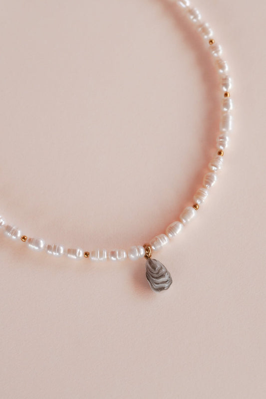Collier perles d'eau oyster - Handly atelier