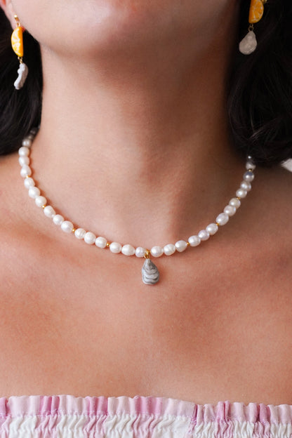 Collier perles d'eau oyster - Handly atelier