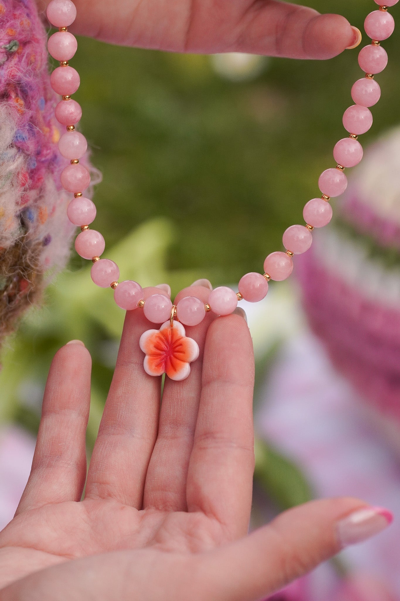 Collier pierres naturelles roses - charms personnalisables - Handly atelier