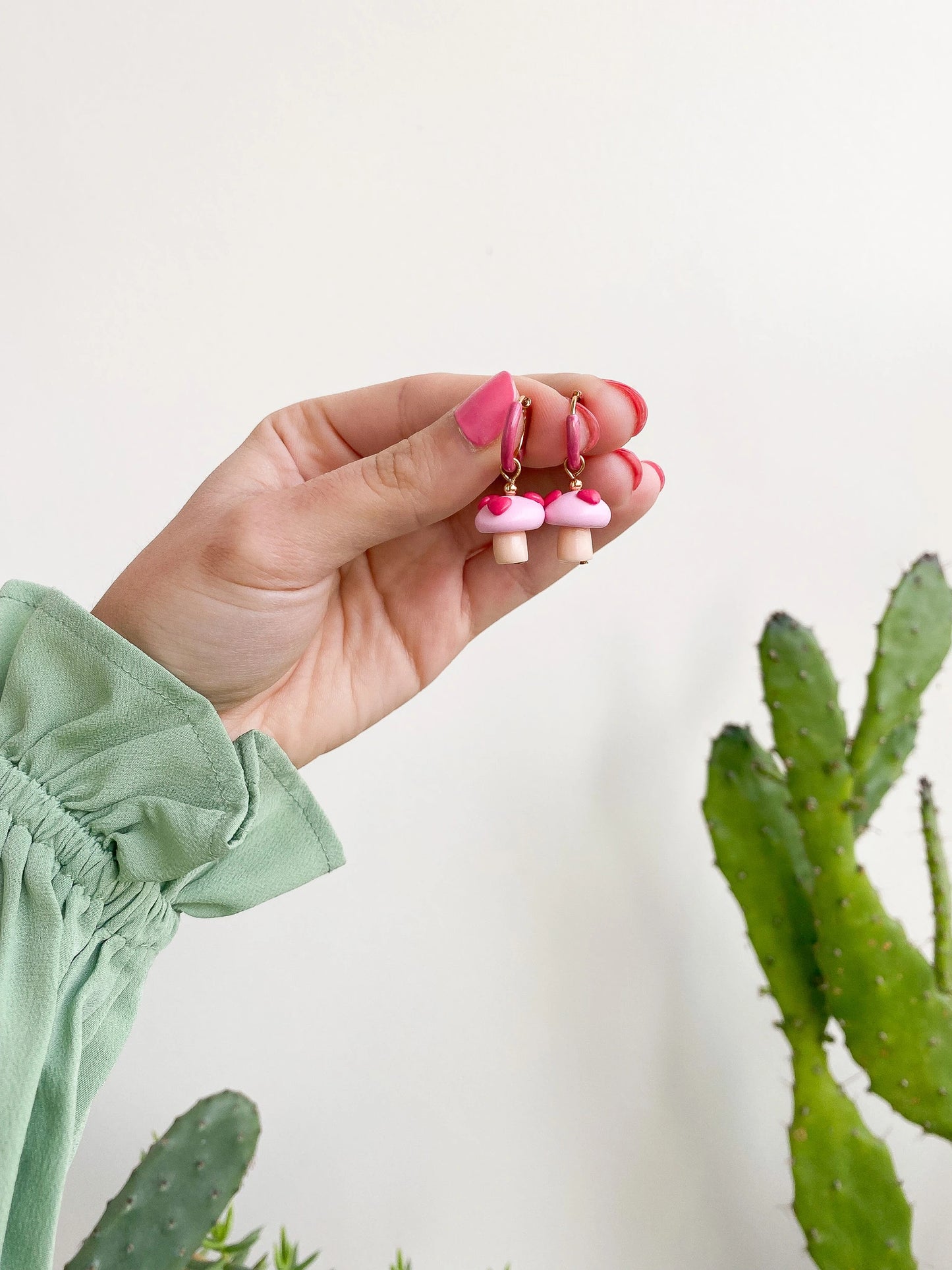 Boucles d’oreilles créoles Hélène - charms interchangeables